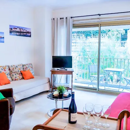 Raphael Apartament *